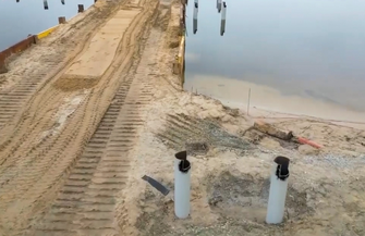 W Lginiu trwa najważniejszy etap budowy pomostów FOTO