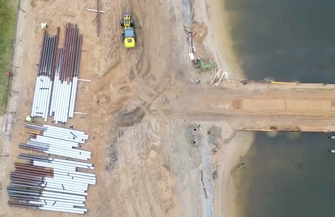 W Lginiu trwa najważniejszy etap budowy pomostów FOTO