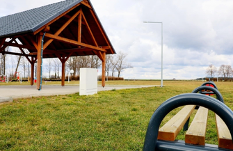 Nowe atrakcje dla najmłodszych na boisku w Przyczynie Górnej FOTO