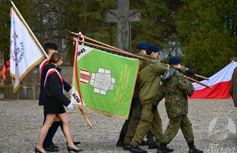 Upamiętnili rocznicę zaślubin Polski z morzem