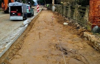 Przebudowa drogi w Starym Strączu postępuje FOTO