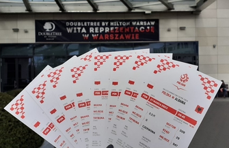 Uczniowie z SOSW na meczu Polska-Albania.