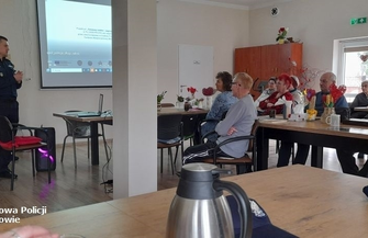 Z młodzieżą o uzależnieniach i hejcie z seniorami o bezpieczeństwie