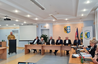 XLI Sesja Rady Powiatu Wschowskiego Sprawozdanie z prac w okresie międzysesyjnym oraz ważne uchwały