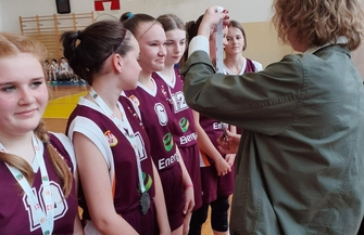 Dziewczęta z SP nr 1 we Wschowie na drugim miejscu w województwie lubuskim