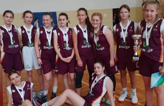 Dziewczęta z SP nr 1 we Wschowie na drugim miejscu w województwie lubuskim