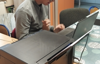 Rehabilitacja 25 Plus Absolwenci SOSW zdobywająumięjętności komputerowe