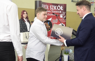 Pożegnanie absolwentów w I Zespole Szkół we Wschowie