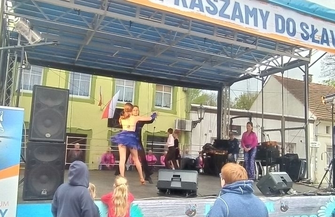 Jarmark Produktów Lokalnych na Starym Rynku w Sławie przyciągnął tłumy FOTO