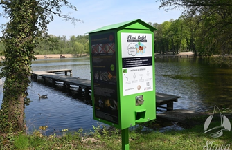 Ptasie Bufety w Parku Miejskim w Sławie Nowoczesne automaty dbające o ptaki