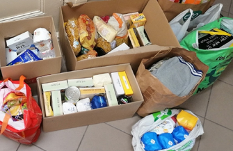 Bezdomny nie jest obcy Hufiec Pracy z I Zespołem Szkół pomagają potrzebującym