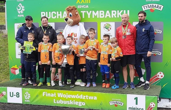 Młodzi piłkarze ze Wschowy zwycięzcami lubuskiego Pucharu Tymbarku FOTO