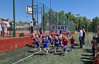 Staszicjada 2023 W I ZS bawili sięi promowali zdrowy styl życia FOTO