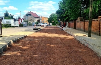 Asfalt na ul. Piłsudskiego i ul. Spokojnej oraz dojazdy na ul. Ogrodowej