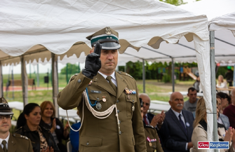 Uroczyste nadanie sztandaru i imienia Wojska Polskiego dla Szkoły Podstawowej w Jędrzychowicach