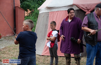 Trzeci piknik rycerski we Wschowie Średniowieczne miasto. Krajobraz przed bitwą