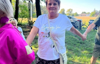 Na Szlaku Bluszczowym odbyło sięOgnisko z Seniorami FOTO