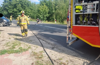 DW nr 318 zablokowana Zderzenie motocykla z pojazdem osobowym w Tarnowie Jeziernym FOTO