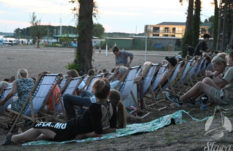 Na plaży SCKiW obejrzeli Wystrzałowe Wesele FOTO