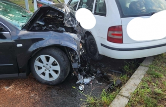 Czołowe zderzenie w Sławie