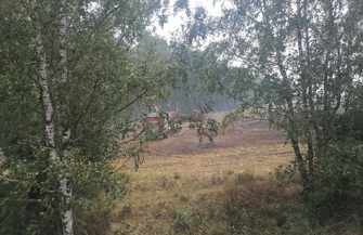 Krzepielów. Doszło do pożaru ścierniska. W akcji strażacy i rolnicy FOTO