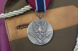 Dyrektor MZW Damian Małecki wyróżniony medalem Pro Patria