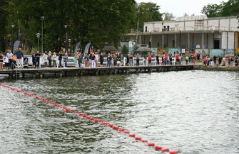 79. rocznica Powstania Warszawskiego uczczona na plaży w Sławie VIDEO
