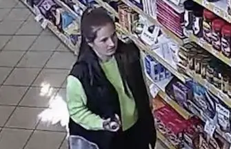 Młode kobiety poszukiwane Wyszły ze sklepu bez płacenia FOTO