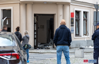Wschowa. Nieznani sprawcy wysadzili bankomat FOTO