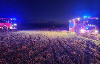 Krzepielów. Płonął 30 metrowy stóg słomy FOTO