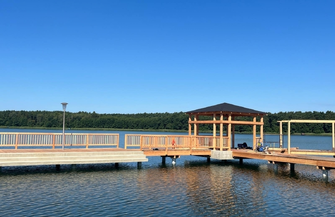 Budowa zespołu pomostów w Lginiu na ukończeniu FOTO