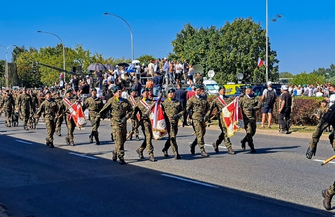 Starosta A. Bielawski To zaszczyt uczestniczyć w wielkiej defiladzie z okazji Święta Wojska Polskiego