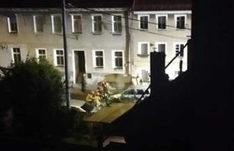 Wschowa. Opuszczone Mitsubishi w płomieniach FOTO