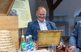 Królewskie Historie Rozmowa z A. Kopczyńskim i S. Czyżem o wschowskim pszczelarstwie VIDEO