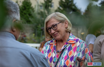 Wieczór Uwielbienia Muzyka i modlitwa w klasztornym ogrodzie FOTO