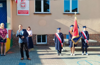 Rozpoczęcie roku szkolnego 202324 w gminie Szlichtyngowa FOTO