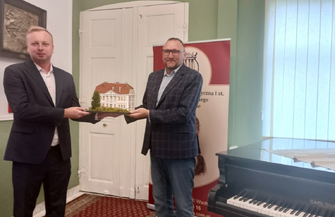 Makieta Państwowej Szkoły Muzycznej we Wschowie znalazła nowy dom