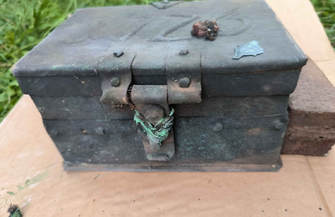 Podczas remontu wieży kościoła Farnego odnaleziono kapsułę czasu FOTO