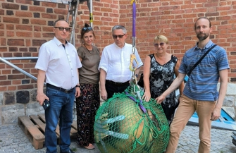 Podczas remontu wieży kościoła Farnego odnaleziono kapsułę czasu FOTO