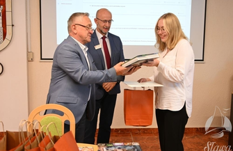 Siedmiu uczniów wyróżnionych przez Radę Miejską w Sławie