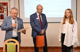 Siedmiu uczniów wyróżnionych przez Radę Miejską w Sławie