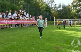 Na starcie Biegiem do Sławy stanęło kilkuset uczniów FOTO