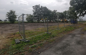 Przy szkole w Jędrzychowicach powstaje boisko trawiaste FOTO