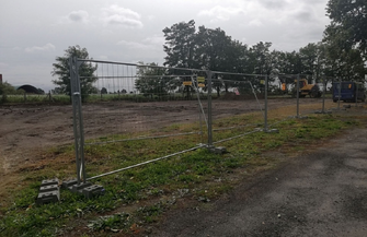 Przy szkole w Jędrzychowicach powstaje boisko trawiaste FOTO