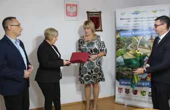 Burmistrz Jolanta Wielgus spotkała sięz dyrektorami szkół z okazji Dnia Edukacji Narodowej