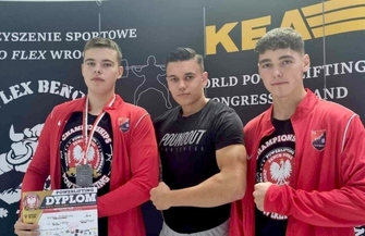 Młodzi trójboiści Pogoni Wschowa z medalami na Mistrzostwach Polski FOTO