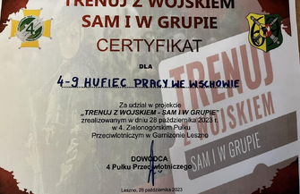 Rzut granatem strzelanie samoobrona - Hufiec Pracy we Wschowie trenował z wojskiem w Lesznie