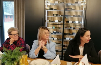 Były kwiaty i podziękowania. DzieńPracownika Socjalnego