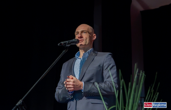 Gdzie siępodziały tamte prywatki... Wojciech Gąssowski na Dniach Seniora 2023 FOTO