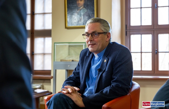 Co dalej z najstarszą kapsułą czasu znalezionąw Farze Te dokumenty pokażąprawdę